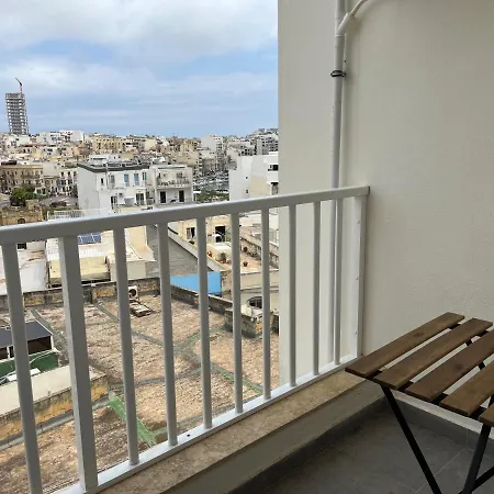 F10 Modern And Bright In Malta 公寓 *