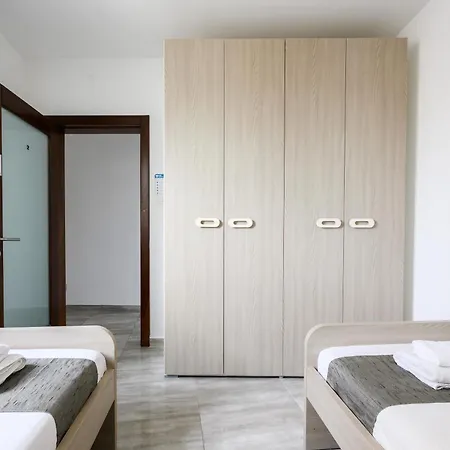 F10 Modern And Bright In Malta Msida