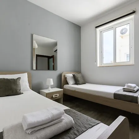F10 Modern And Bright In Malta