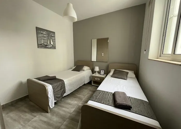 F10 Modern And Bright In Malta